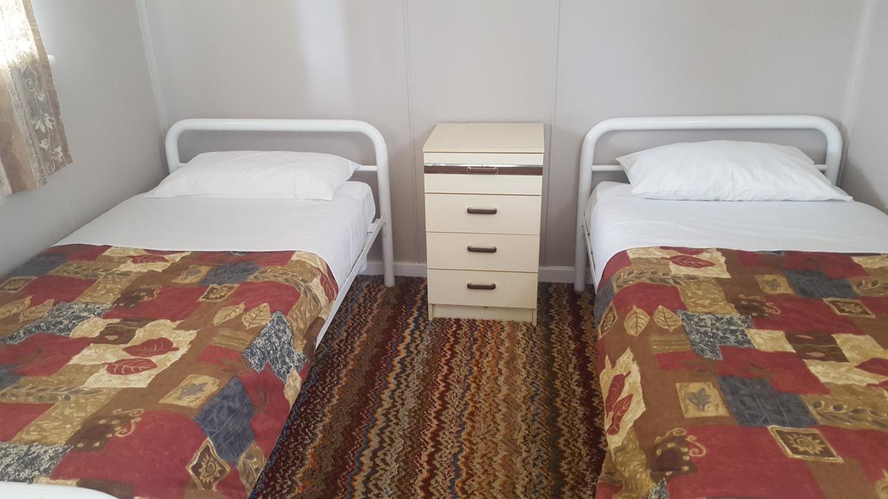 والبول Tingle All Over Budget Accommodation المظهر الخارجي الصورة