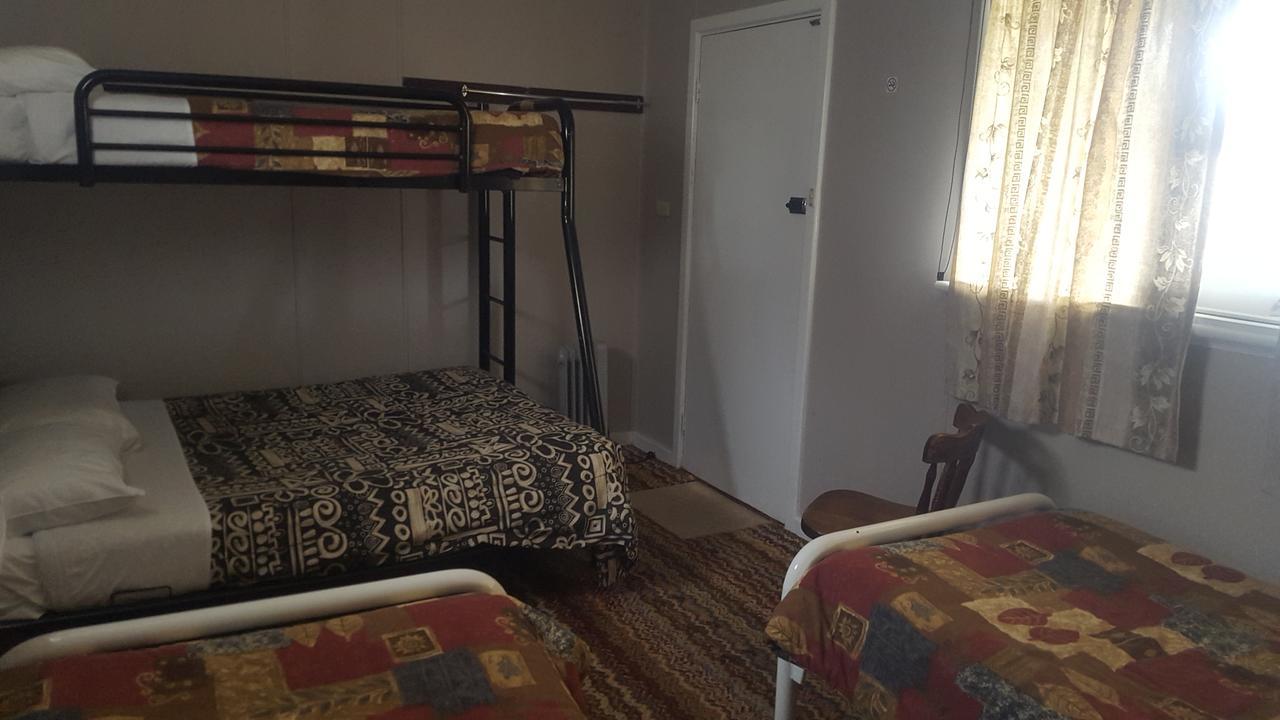 والبول Tingle All Over Budget Accommodation المظهر الخارجي الصورة