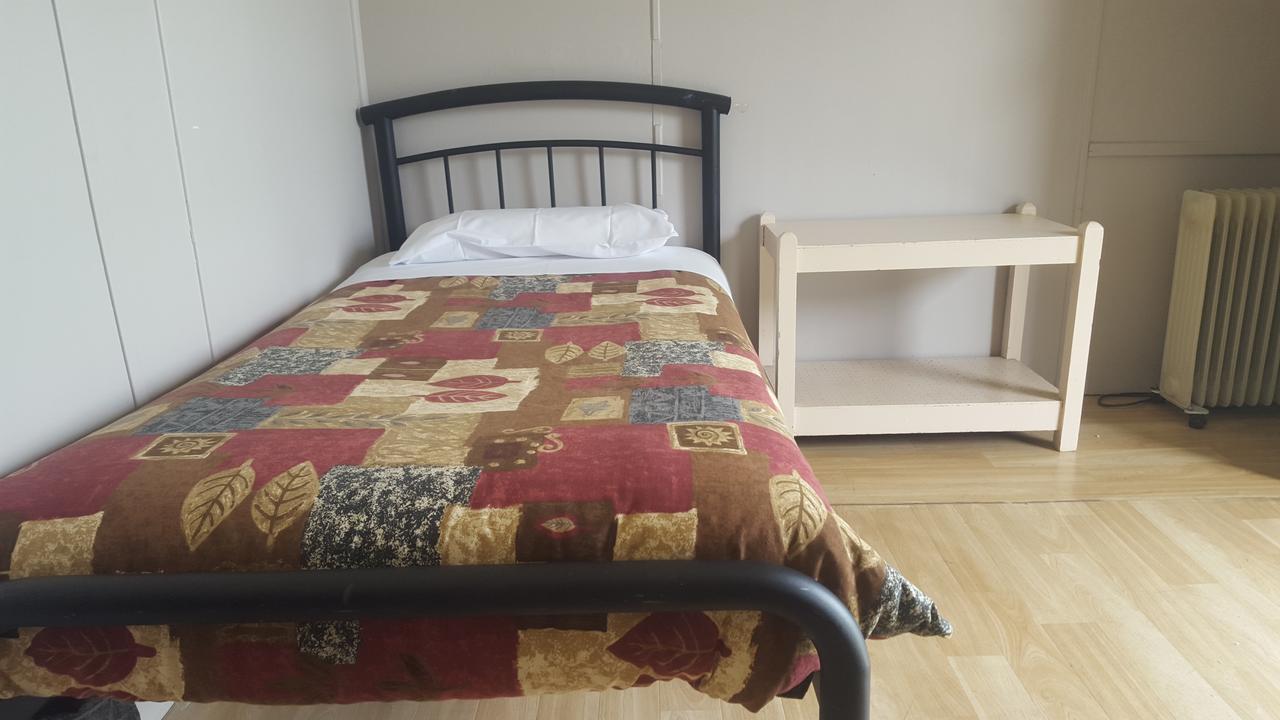 والبول Tingle All Over Budget Accommodation المظهر الخارجي الصورة